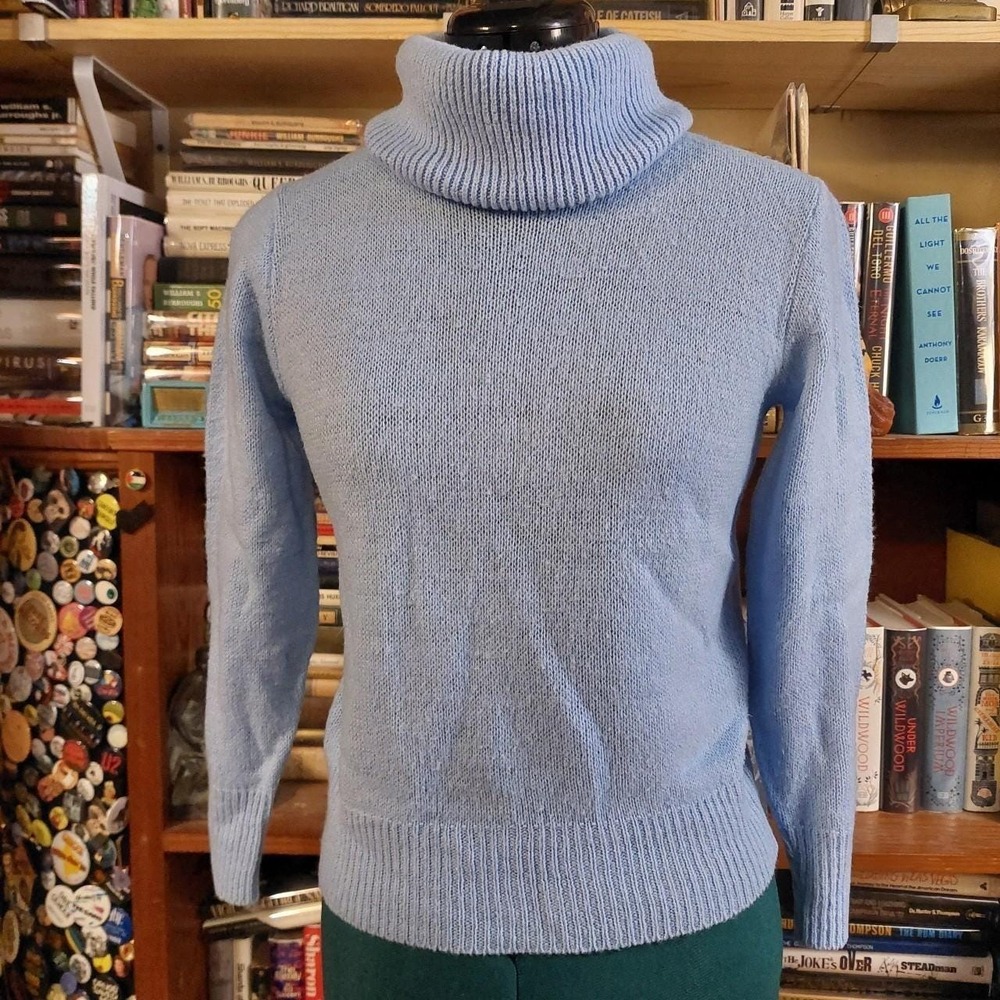 Vintage baby blue preppy long sleeve‎ turtle neck